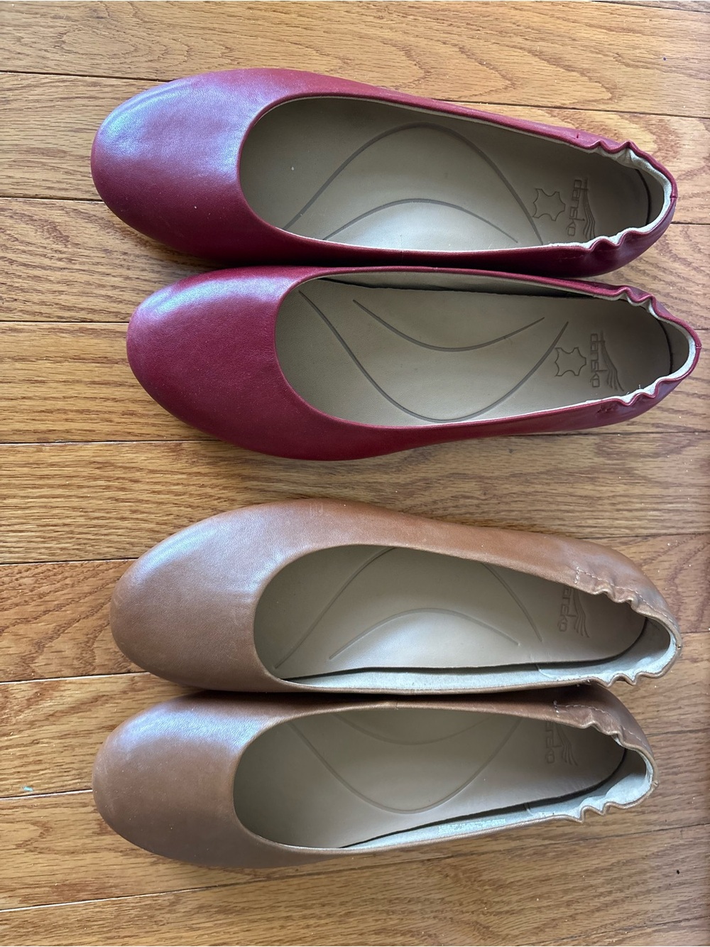 Dansko mollie flats in luggage brown and red